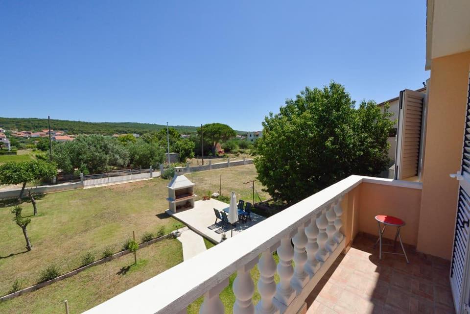 Sreca Apartment Near Beach With Bbq Бибине Екстериор снимка